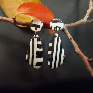 Boucles d'oreilles en porcelaine noire et blanche